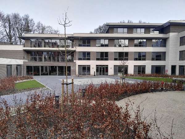 Maison de Repos & Soins Les Floralies-Maisons de repos-Woluwe-Saint-Lambert-maison.jpg