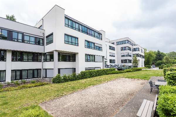 Maison de Repos Groenveld-Maison de repos-Wilrijk-gebouw-min.jpg