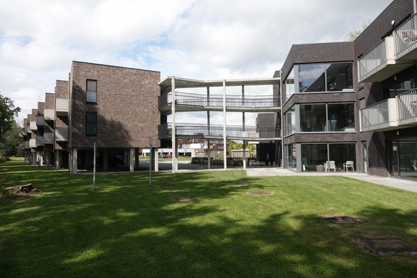 Residentie Sint-Lenaartshof-Woonzorgcentrum-Brecht-29_sint-lenaertshof_gebouw_05_thb.jpeg