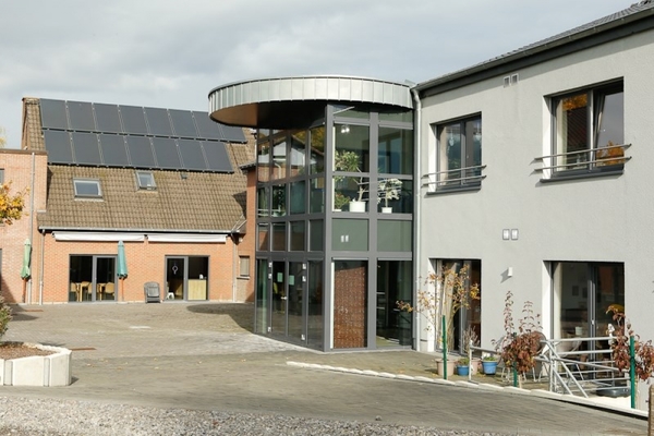 Golden Morgen-Woonzorgcentrum-Walhorn-23_gmo_ingang_thb.jpeg