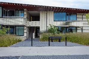 Maison de repos & Résidence-services Kapelleveld-Maison de repos-Sint-Katherina-Lombeek-gebouw-min.jpg