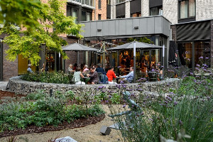 Résidence Valentine-Maison de repos-Louvain-la-Neuve-terrasse di'vino.jpg